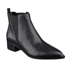 YALE POINTY TOE CHELSEA BOOTIE
 LIKE NEW!!